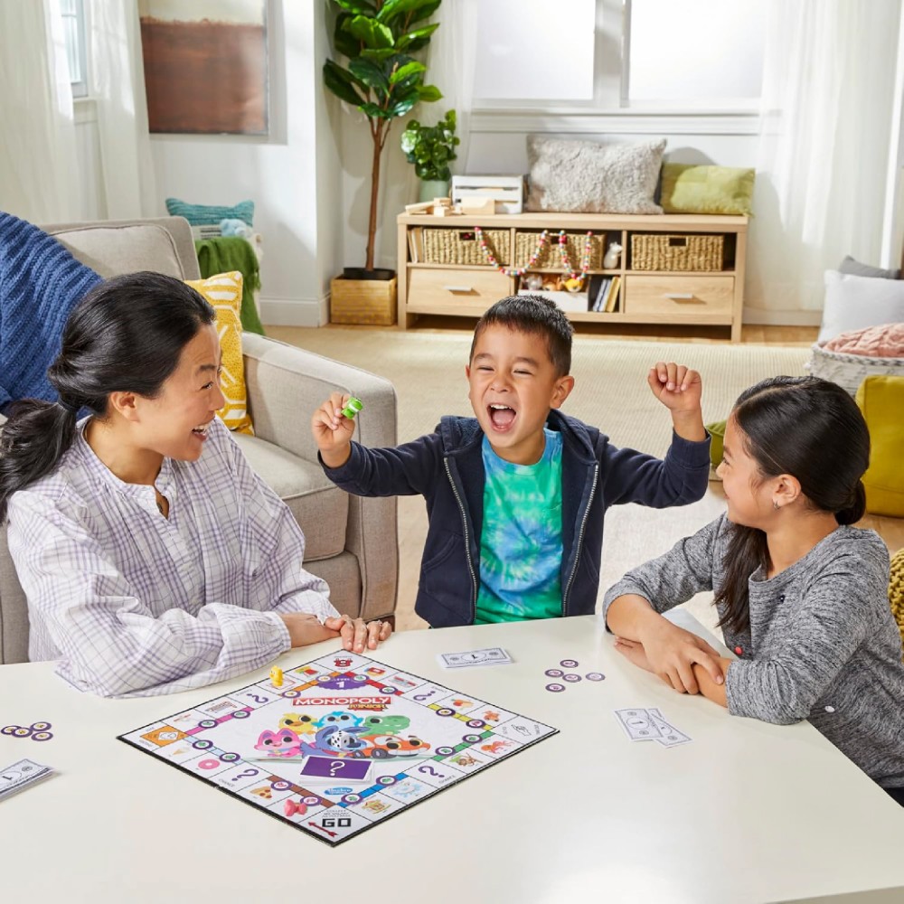 MONOPOLY JUNIOR SQUARE 2 IN 1-07