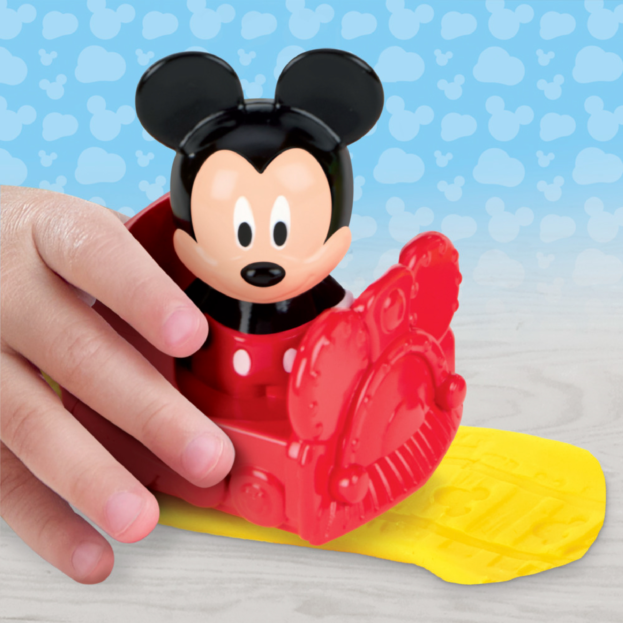 PLAY-DOH DISNEY JR MICKEY MOUSE STAMP AND GO-05