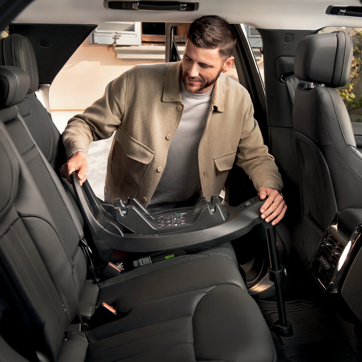 CHICCO FULL 360 I-SIZE BASE ฐานรองคาร์ซีทระบบ ISOFIX แบบหมุนได้ 360 องศา - Image 2