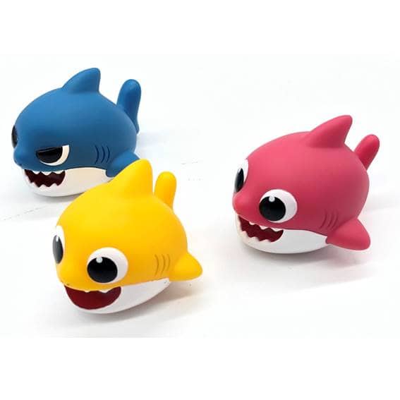 baby shark bath squirter
